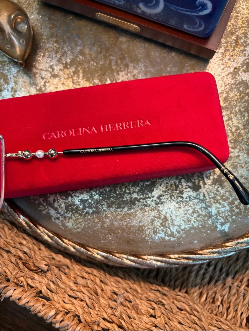 Carolina Herrera Black Metal Frame
